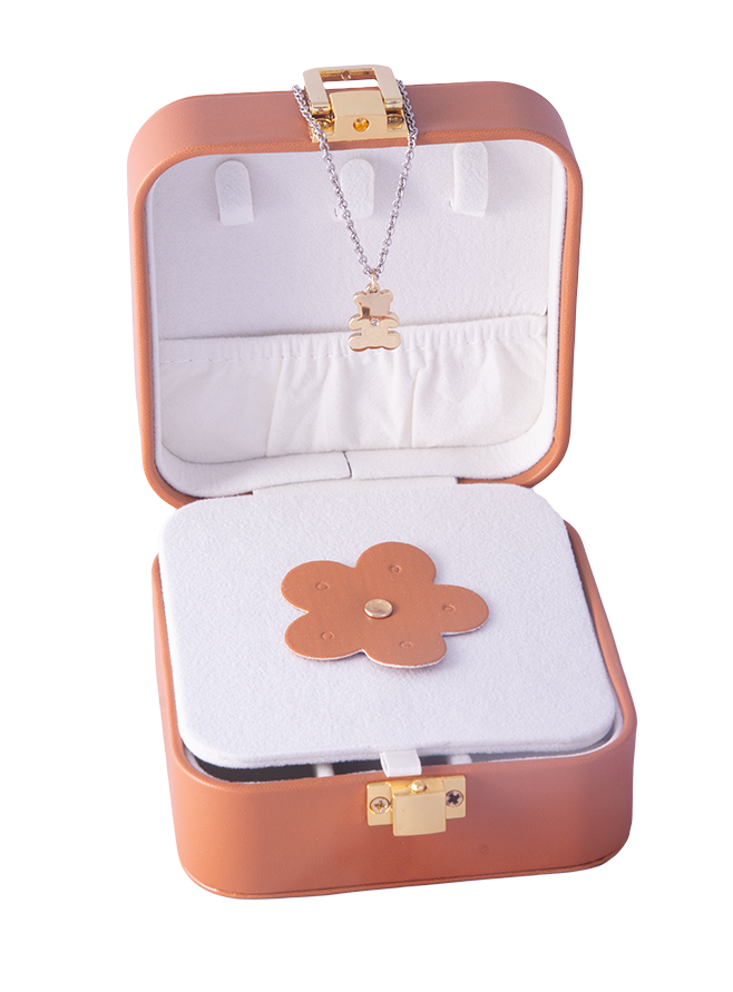 WESTSIDE Jewellery Travel Case Pumpkin.  Gift with purchase - FREE Petite necklace - while stocks last